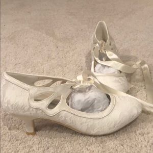 Mary Jane Closed Toe Low Heel Lace